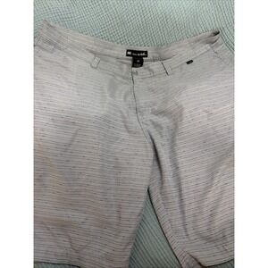 Travis Mathew Mens Shorts Size 42 Black Performance Chino Stretch Trunks Golf
